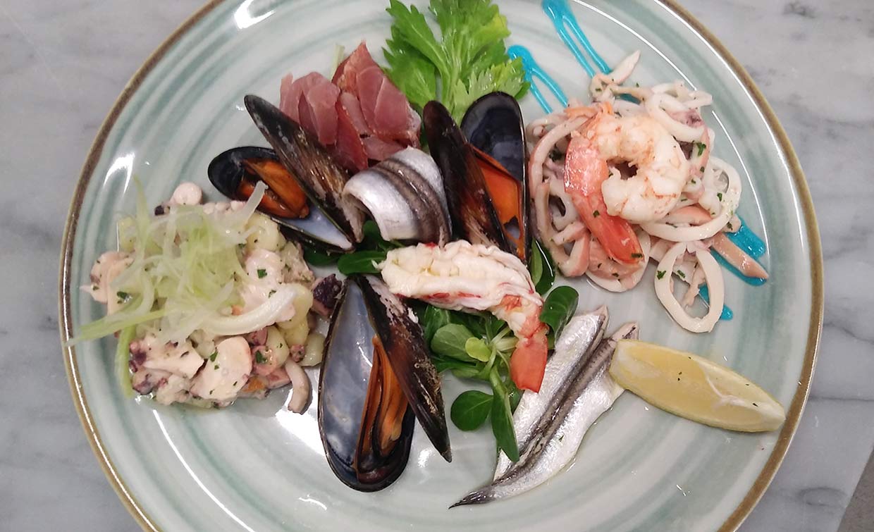 Antipasto mix di pesce